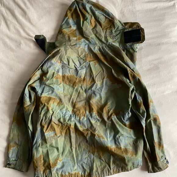 Wings + Horns camo hooded light jacket, size M/L - Picture 2 of 5